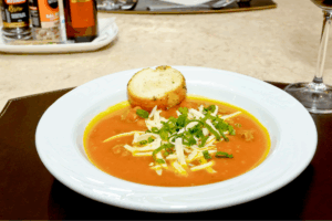 Sopa é jantar, sim! Buffet de sopas do Mabu Curitiba Business aquece as noites frias da capital