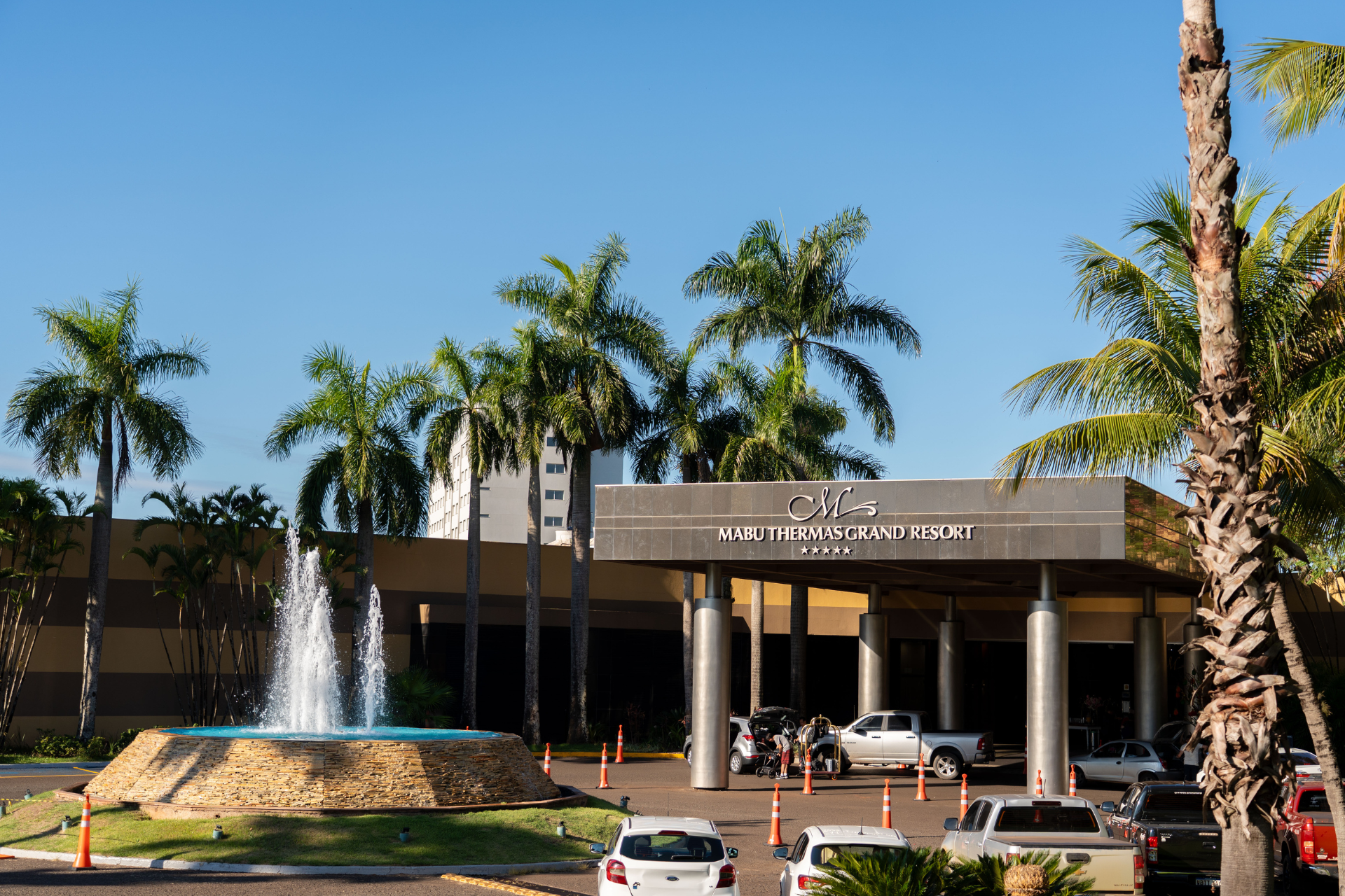 Natal em Curitiba ou Réveillon nas Cataratas? Fim de ano no Paraná já tem alta procura